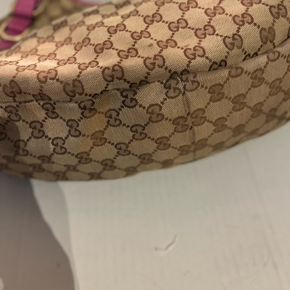 Gucci Bag - Picture 11 of 17